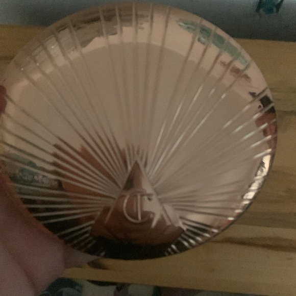 Charlotte Tilbury AIRBRUSH FLAWLESS FINISH
Medium LARGE 16 grams - Picture 2 of 3